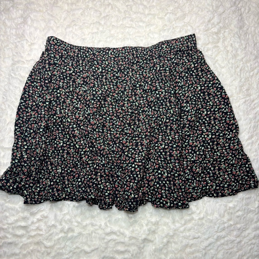 American Eagle Outfitters Black Floral Mini Skirt